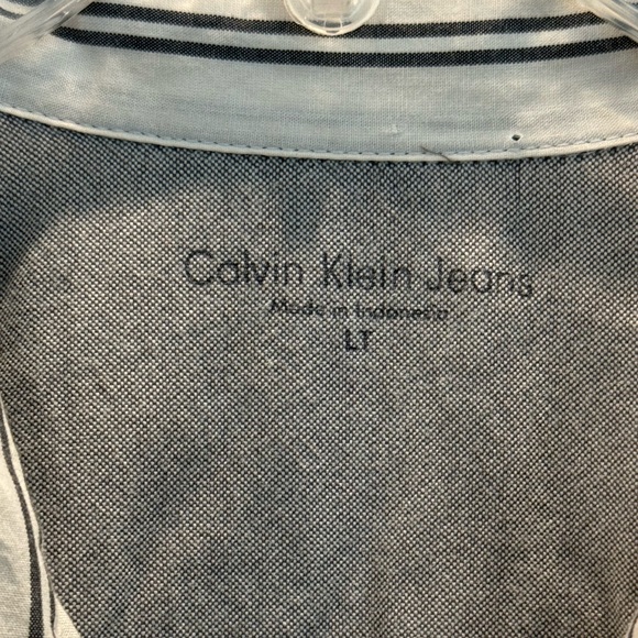 Calvin Klein Jeans Long Sleeve White/ Blue Stripe Button Down Shirt- size LT - Picture 3 of 7